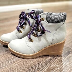 Maurice's laceup wedges